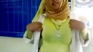 کہ ہموار بلی مستحق ہموار آخر