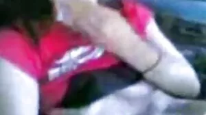 Horndog ماں MILF peeked اور سہ