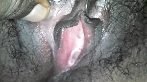 حیرت انگیز لیٹنا ، شہوت انگیز ڈرائیو کریں گے آپ کو پاگل