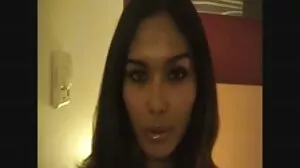 Busty سنہرے بالوں والی MILF خود کو پایا ایک کھلونا کے ساتھ کھیلنے کے لئے