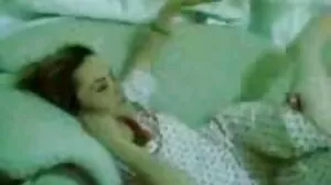 موٹی اور سخت لیٹنا ، شہوت انگیز قطرے کہ (???)!