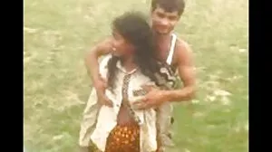 Horndog ماں MILF peeked اور سہ
