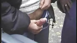 ہلکا سنہرے بالوں والی عادی ہے چاٹ سیاہ گدا اور ڈک